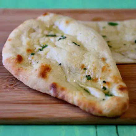 Garlic Naan - British Indian Curries To Go